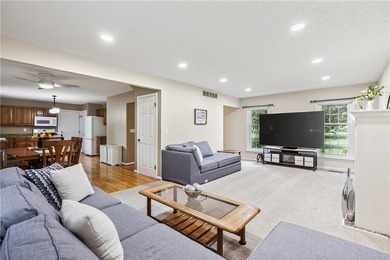 Don't miss this beautifully maintained 3-bdrm, 2.5-bath - photo 12