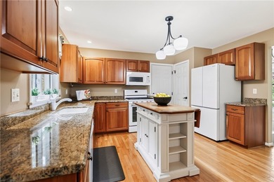 Don't miss this beautifully maintained 3-bdrm, 2.5-bath - photo 13