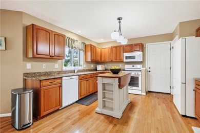 Don't miss this beautifully maintained 3-bdrm, 2.5-bath - photo 14