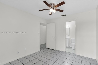 Highly sought-after Somerset Villas community in West Kendall! - photo 14