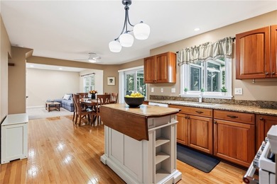 Don't miss this beautifully maintained 3-bdrm, 2.5-bath - photo 16