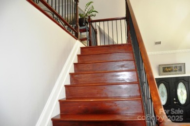 Great price improvement! This custom-built waterfront home on - photo 11