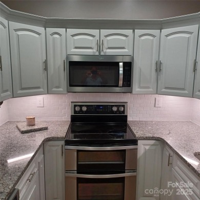 Great price improvement! This custom-built waterfront home on - photo 15