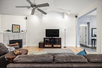 PRICE IMPROVEMENT!!!! Over 3,000 + square feet of flexible - photo 19