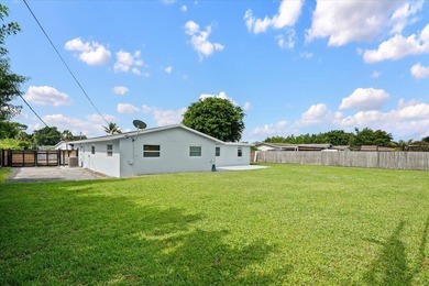 Rare opportunity in the desirable Palm Beach National Golf & - photo 30