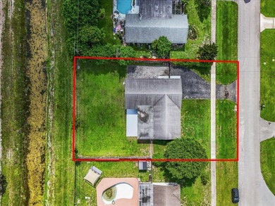 Rare opportunity in the desirable Palm Beach National Golf & - photo 43