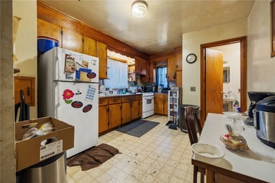 Opportunity knocks in Rochester's desirable 19th Ward! This - photo 12