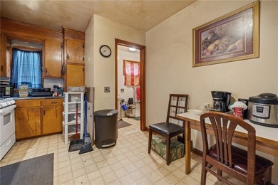 Opportunity knocks in Rochester's desirable 19th Ward! This - photo 13