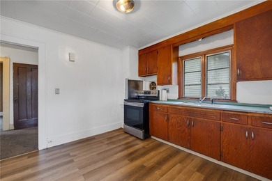 Opportunity knocks in Rochester's desirable 19th Ward! This - photo 19