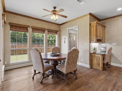 Rare find! Own one of the best lots in the main Castle Hills! - photo 20