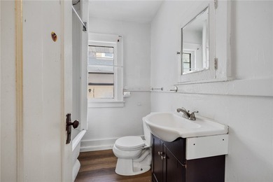 Opportunity knocks in Rochester's desirable 19th Ward! This - photo 25