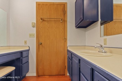 Discover your own private North Idaho retreat on 20+ acres in - photo 33