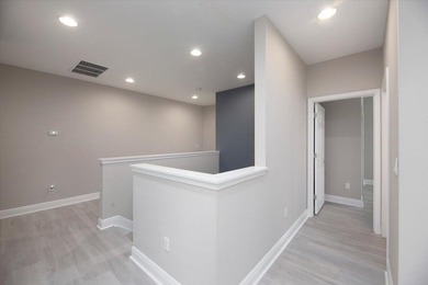 Welcome to Vizcaya Falls! This exceptional 5-bedroom with den, 3 - photo 37