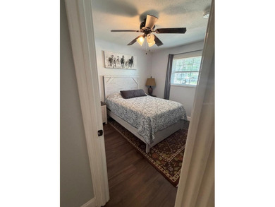 PRICE: Construction comparables indicate a price of $580,000 - photo 12