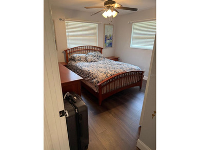 PRICE: Construction comparables indicate a price of $580,000 - photo 13