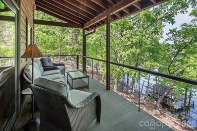 Stunning Fully Furnished Custom Lakefront Retreat with Luxury - photo 17