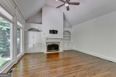 Welcome to this beautifully UPDATED and REMODELED 5-bedroom, 4 - photo 21