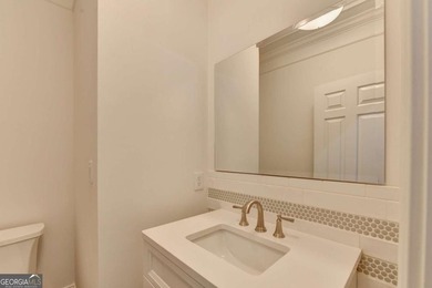 Welcome to this beautifully UPDATED and REMODELED 5-bedroom, 4 - photo 25