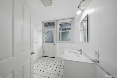 Well-maintained 4-unit building on a quiet SOMA street with - photo 26