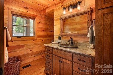 Stunning Fully Furnished Custom Lakefront Retreat with Luxury - photo 29