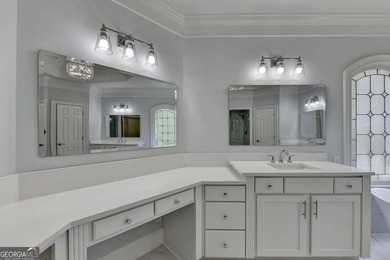 Welcome to this beautifully UPDATED and REMODELED 5-bedroom, 4 - photo 29