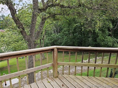 Motivated Seller!!! Turnkey move-in ready property is your start - photo 30