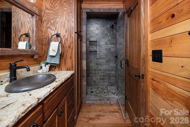Stunning Fully Furnished Custom Lakefront Retreat with Luxury - photo 30
