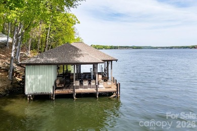 Stunning Fully Furnished Custom Lakefront Retreat with Luxury - photo 32