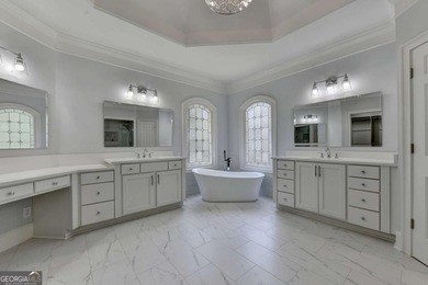 Welcome to this beautifully UPDATED and REMODELED 5-bedroom, 4 - photo 32