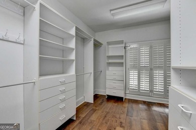 Welcome to this beautifully UPDATED and REMODELED 5-bedroom, 4 - photo 33