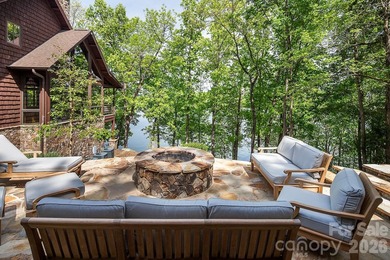 Stunning Fully Furnished Custom Lakefront Retreat with Luxury - photo 42