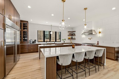 Additional listing photo 1