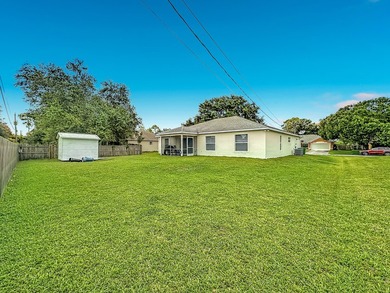 This well-maintained 3-bedroom, 2-bath CBS home, built in 2005 - photo 44