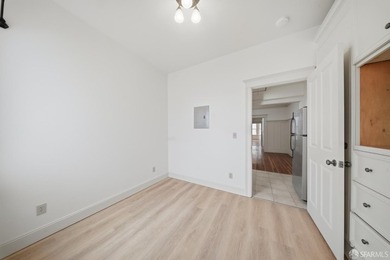 Well-maintained 4-unit building on a quiet SOMA street with - photo 49