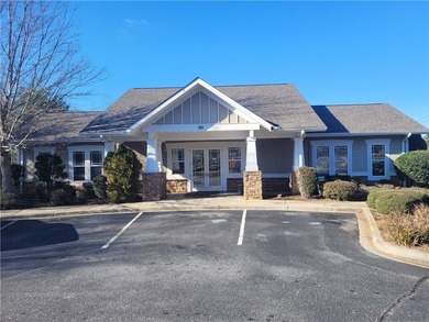 Welcome to Overlook on Lake Hartwell! This 3 bed, 3 bath - photo 14