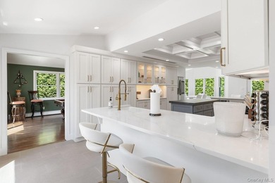 This warm and welcoming home offers a spacious layout with - photo 17