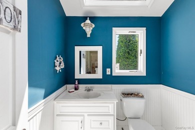 This warm and welcoming home offers a spacious layout with - photo 29