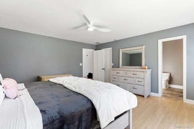 This warm and welcoming home offers a spacious layout with - photo 32
