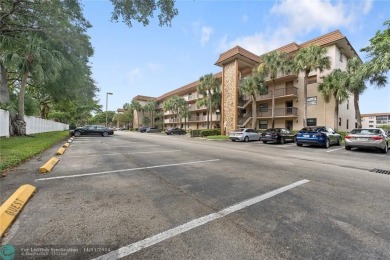 (private lake, pond, creek) Condo For Sale in Tamarac Florida