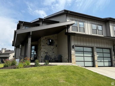 BUILT & Ready to occupy! Experience year-round mountain living - photo 1