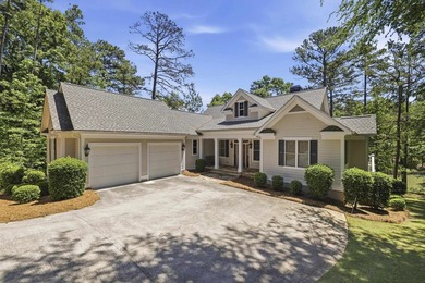 Walk over to the pool or play some pickleball, go play 18, then - photo 3