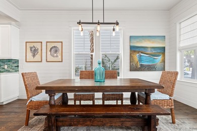 ''Southern Comfort'' is a 5-bedroom home with a carriage house - photo 18