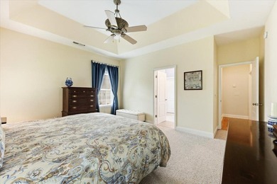 Beautifully maintained one-owner home in a quiet, established - photo 26