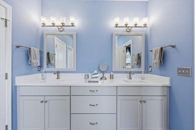 Beautifully maintained one-owner home in a quiet, established - photo 28