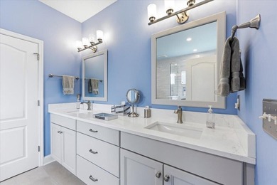 Beautifully maintained one-owner home in a quiet, established - photo 29