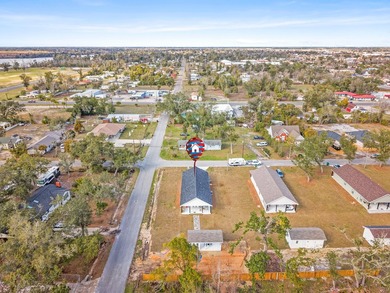 Modern Farmhouse on a Corner Lot, walking Distance to the Boat - photo 34