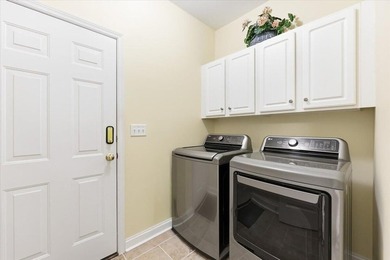 Beautifully maintained one-owner home in a quiet, established - photo 37
