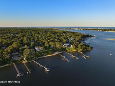 Welcome to this French Provincial-inspired custom masterpiece - photo 46