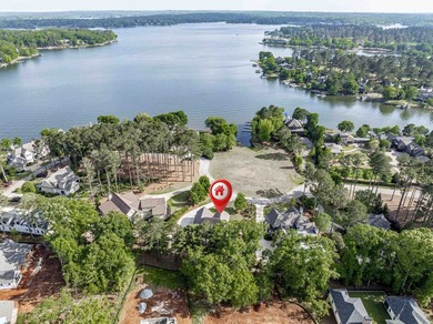 Enjoy breathtaking main lake views from this charming custom - photo 4
