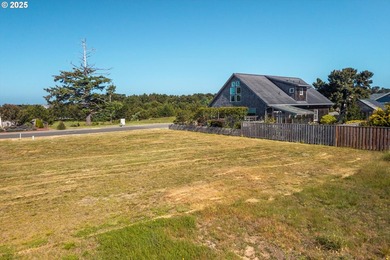 Imagine your ideal coastal retreat on this exceptional .15-acre - photo 4